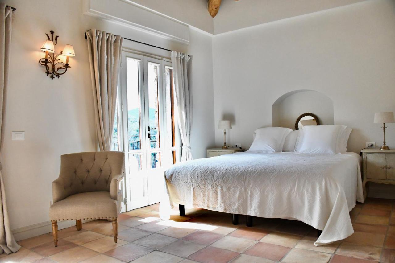 Apricus Boutique Apricale